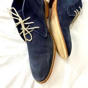 Men’s Steve Madden suede boots